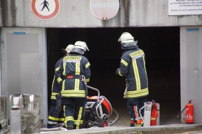 Brand in Esslinger Tiefgarage schnell geloescht